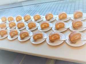 03ロールケーキ.JPGのサムネール画像
